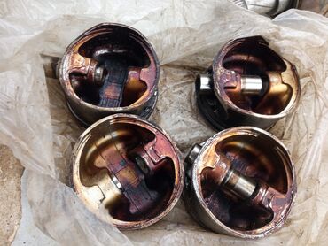 Porşenlər: Opel Astra . G hecbekin ehtiyyat hisseleri satılır . hamısı yaxşı — 30