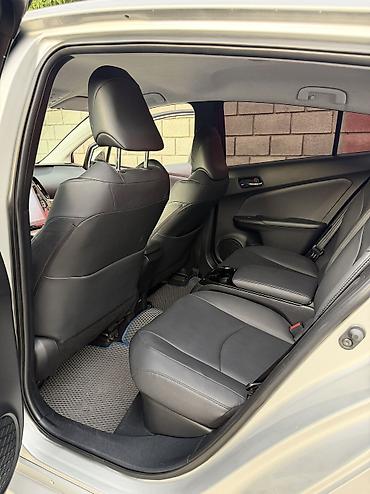 byd e6: Toyota Prius: 2017 г., 1.8 л, Электромобиль, Хэтчбэк — 7