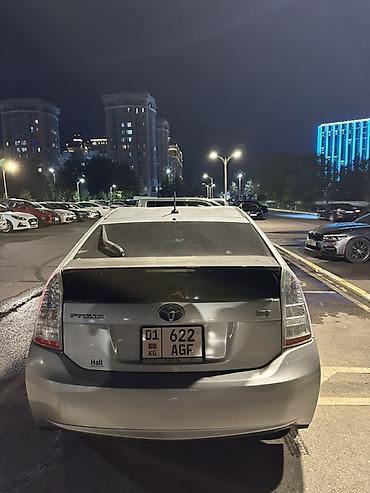 спойллер: Toyota Prius: 2011 г., 1.8 л, Вариатор, Гибрид, Хэтчбэк — 4