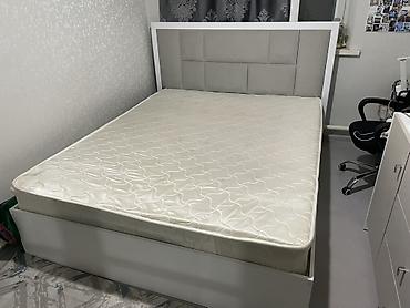 обито: Двуспальная кровать, Б/у, С матрасом, длина - 200 см — 2