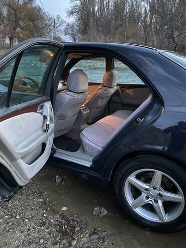 Mercedes-Benz: Mercedes-Benz E-Class: 1995 г., 2.2 л, Механика, Бензин, Седан — 3