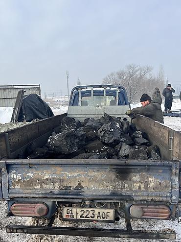 Уголь Кара-Кече: Уголь Кара-Кече, Платная доставка, Бесплатная доставка, Оптом, Фракция: Крупный (К), В тоннах — 9