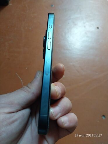 Apple iPhone: IPhone 15 Pro, Sənədlərlə, Zəmanət, Face ID — 12
