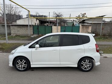 Honda: Honda Fit: 2003 г., 1.5 л, Вариатор, Бензин, Хэтчбэк