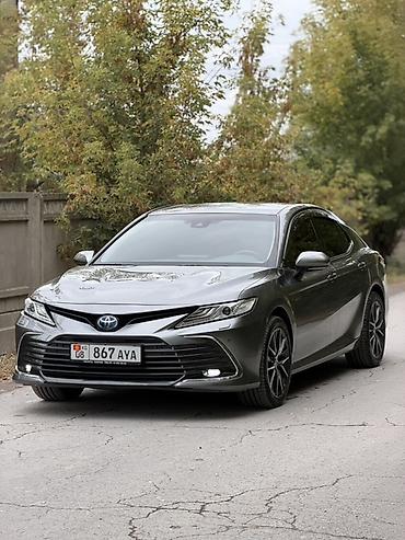 Toyota: Toyota Camry: 2021 г., 2.5 л, Автомат, Гибрид, Седан — 1