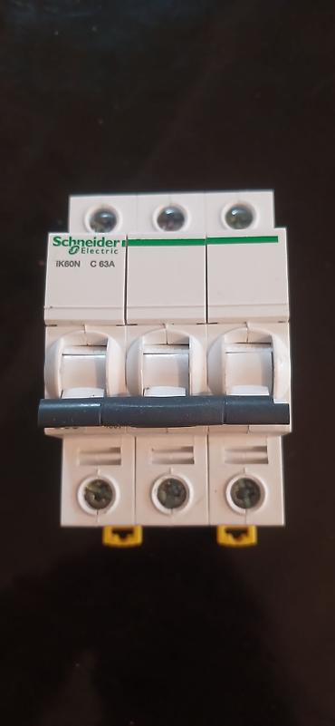 dini saat: Schneider Electric Elektrik avtomat, 3 faza — 1