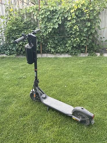 ninebot e2 pro: Электросамокат, Ninebot, Б/у — 1