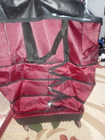 Çamadanlar: Səyahət üçün çanta və çamadan dəsti.Balacalar 10 manatdan 14 manata — 1