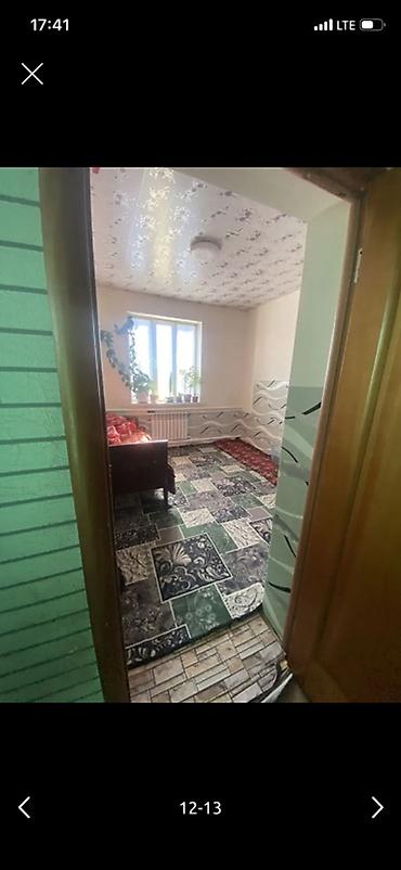 бекер уй: Продаётся одноэтажный жилой дом с большим коридором и верандой. - — 8