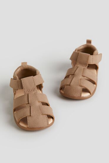 Детская обувь: H&M (нам размер не подошел)Отдам за себестоимость. 23 размер 1500