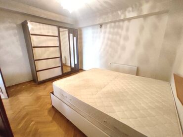 Uzunmüddətli kirayə mənzillər: Yasamalda 9 mertebeli binanın 9-cu mərtəbəsində yerləşən ümumi sahəsi — 3