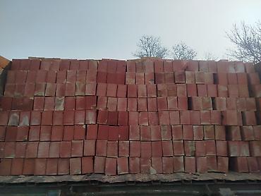 Кирпич строительный красный, полнотелый и пустотелый (перфорация по