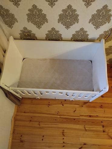 lalafo mebel ikinci el: Oğlan və qız üçün, İşlənmiş, Dördbucaq, Beşik, Dəstsiz, Matras ilə, Yellənmə mexanizmsiz — 3