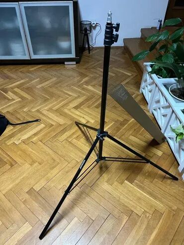 Ostala foto i video oprema: Stativ Tripod NEEWER; Visina: 9feet/260cm; Potpuno NOVO, neotpakovano! — 1