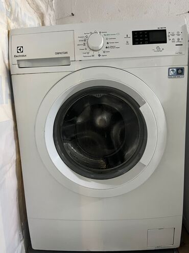 yarimaftomat paltaryuyan: Paltaryuyan maşın Electrolux, 6 kq, Avtomat, Qurutmasız