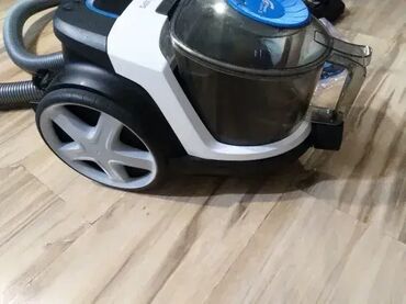 Klasični usisivači: Ispravan. Lepo. ocuvan, malo koriscen. Uz usisivac dobijate nove — 5