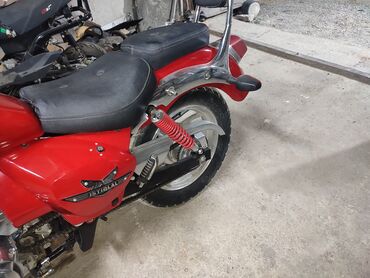 Цепочки: Motosiklet – İstiqlal kruizer tipli Xüsusiyyətlər: - Korpus: Parlaq