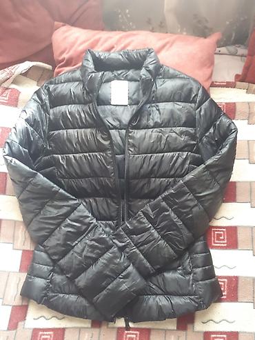 Qara rəngli yüngül puf şişmə jaket - Model: qısa, düz kəsim, quilted lalafo.az -da Qara rəngli yüngül puf şişmə jaket - Model: qısa, düz kəsim, quilted