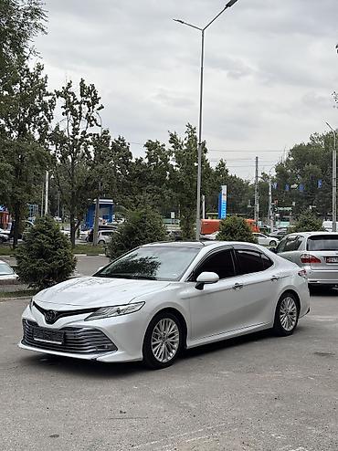 камбой: Toyota Camry: 2018 г., 2.5 л, Автомат, Бензин, Седан — 3
