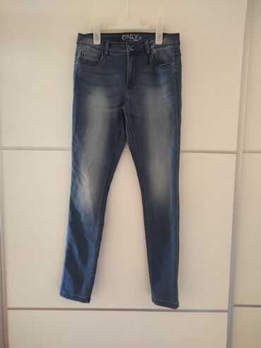 ski pantalone waikiki: I'mFarmerke Only. Nove. Poluobim struka 38/43, dubina napred 23