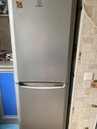 Soyuducular: Indesit iki qapılı soyuducu - Rəng: gümüşü/metallic - Üst hissə – — 1