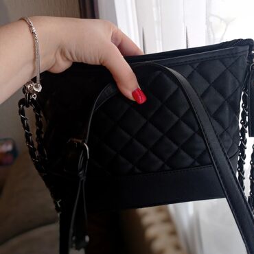 oprema za butik: Nova crna torbica preko ramena🌸