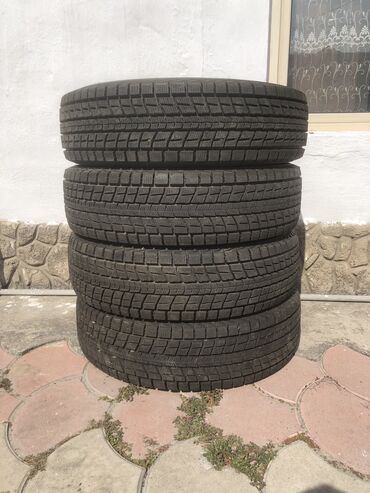 Шины: Шины 215 / 80 / R 15, Зима, Б/у, Комплект, Легковые, Япония, Dunlop