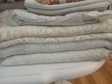 novogodisnji stolnjaci i nadstolnjaci: Tablecloths, Used