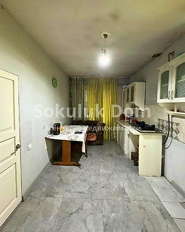 ниже: 🏠Продается дом в ж.м Ала-тоо 2, от трассы 1 км. 🟡 Комнаты: 4 🟡 — 3