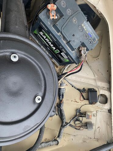 VAZ (LADA): Diqqətlə oxu sonra Maşın ilinə görə yaxşı vəziyyətdədi.Polabarot otur — 9