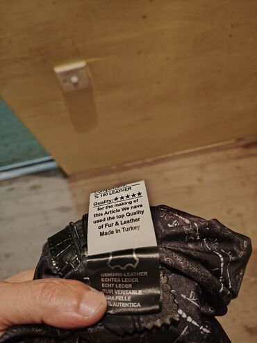 Kurtkalar: Kişi üçün dəri gödəkçə - Rəng: tünd qara/boz tonlarda - Dizayn: ön — 6