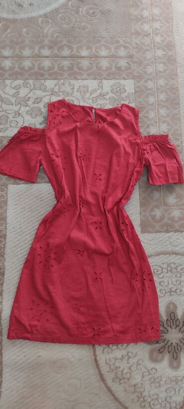 пиджак красный: Платье выше колена, хб стрейч. отлично подойдёт для лета. на фото