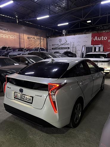 Toyota: Toyota Prius: 2016 г., Вариатор, Гибрид — 3