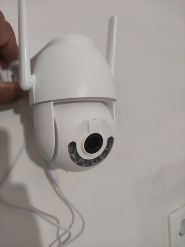 Видеокамеры: Keyfiyyetli modeldi HD FHD cekliwe malikdir.teze Qutuda.oz qiymetine