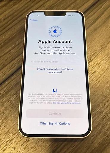 Apple iPhone: Apple iPhone – bela boja - Ekran: 6.1" Super Retina XDR, ravne ivice — 2