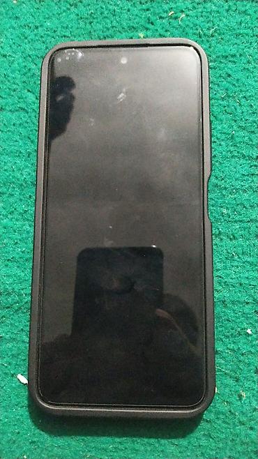 cib modemi: Məhsul: Qara telefon örtüyü – kəpənək naxışlı - Material: Yumşaq — 2