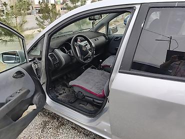 внедорожники недорогие: Honda Fit: 2006 г., 1.4 л, Механика, Бензин, Хэтчбэк — 5