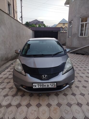 малибу 3: Honda Fit: 2008 г., 1.3 л, Вариатор, Бензин, Хэтчбэк