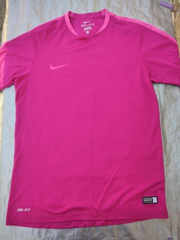 new yorker majice kratkih rukava: Men's T-shirt Nike, M (EU 38), bоја - Lila