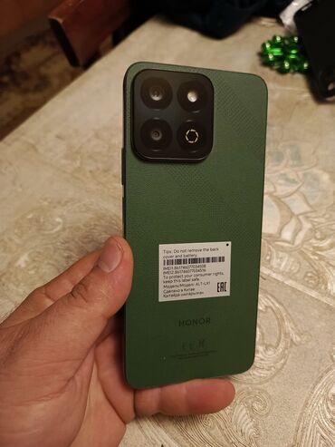 телефон fly evo tech 4: Honor 7C, 256 ГБ, цвет - Зеленый, Отпечаток пальца