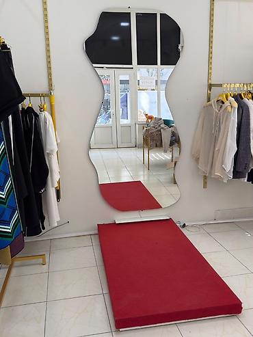Оборудование для магазинов: Butik üçün vitrin və avadanlıq dəsti - Qızılı rəngli divar asqı — 3