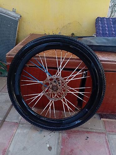 velosiped şinləri: Ancaq ön təkər satılır arxa təkəri yoxdur kameri partlamayıb üst — 1