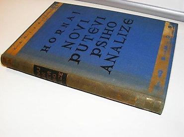 second hand: NOVI PUTEVI PSIHOANALIZE Hornajkosmos, Beograd, 1965. strana 228. tvrd — 1