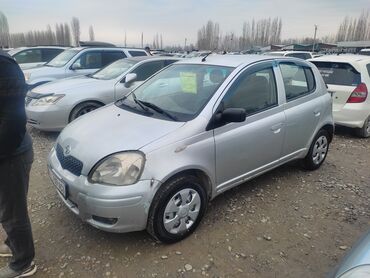 Toyota: Toyota Yaris: 2001 г., 1 л, Механика, Бензин, Хэтчбэк