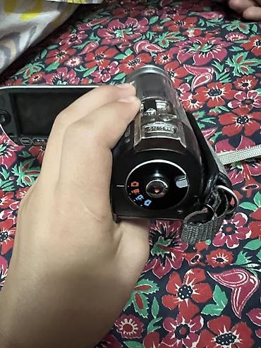 micro sd v30: Видеокамера Canon FS100A (SD) зарядки нету - Компактная цифровая — 1