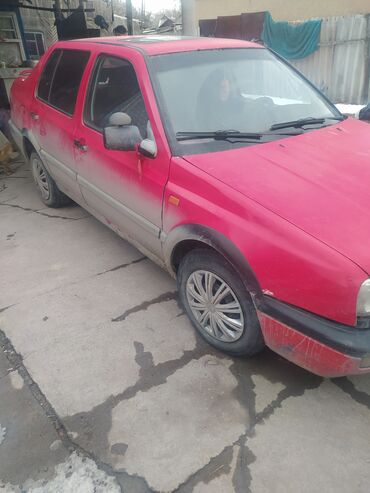 авто венто: Volkswagen Vento: 1993 г., Бензин