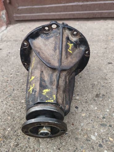 Auto delovi: Srce zadnjeg diferencijala Lada 21213,21214 Niva 1.7 br.1. Skinuto sa — 6