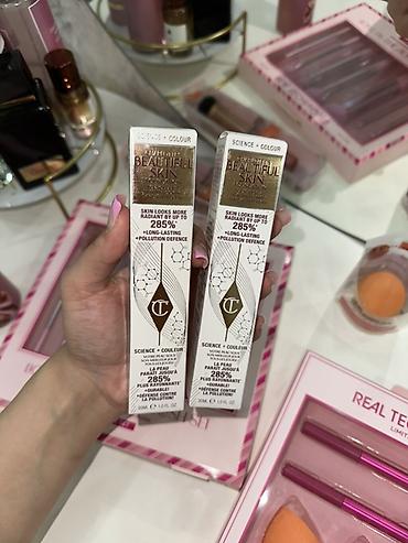 sephora: Charlotte Tilbury Beautiful Skin Foundation – 30 ml Sephoreden vurulub — 4