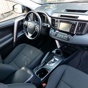 Toyota: Toyota RAV4: 2017 г., Гибрид, Кроссовер — 11