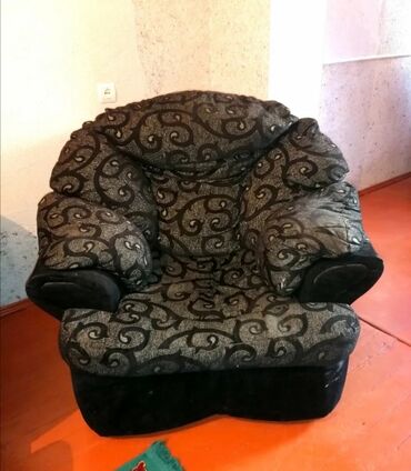 Divan və kreslo dəstləri: Klassik divan, Divan — 9